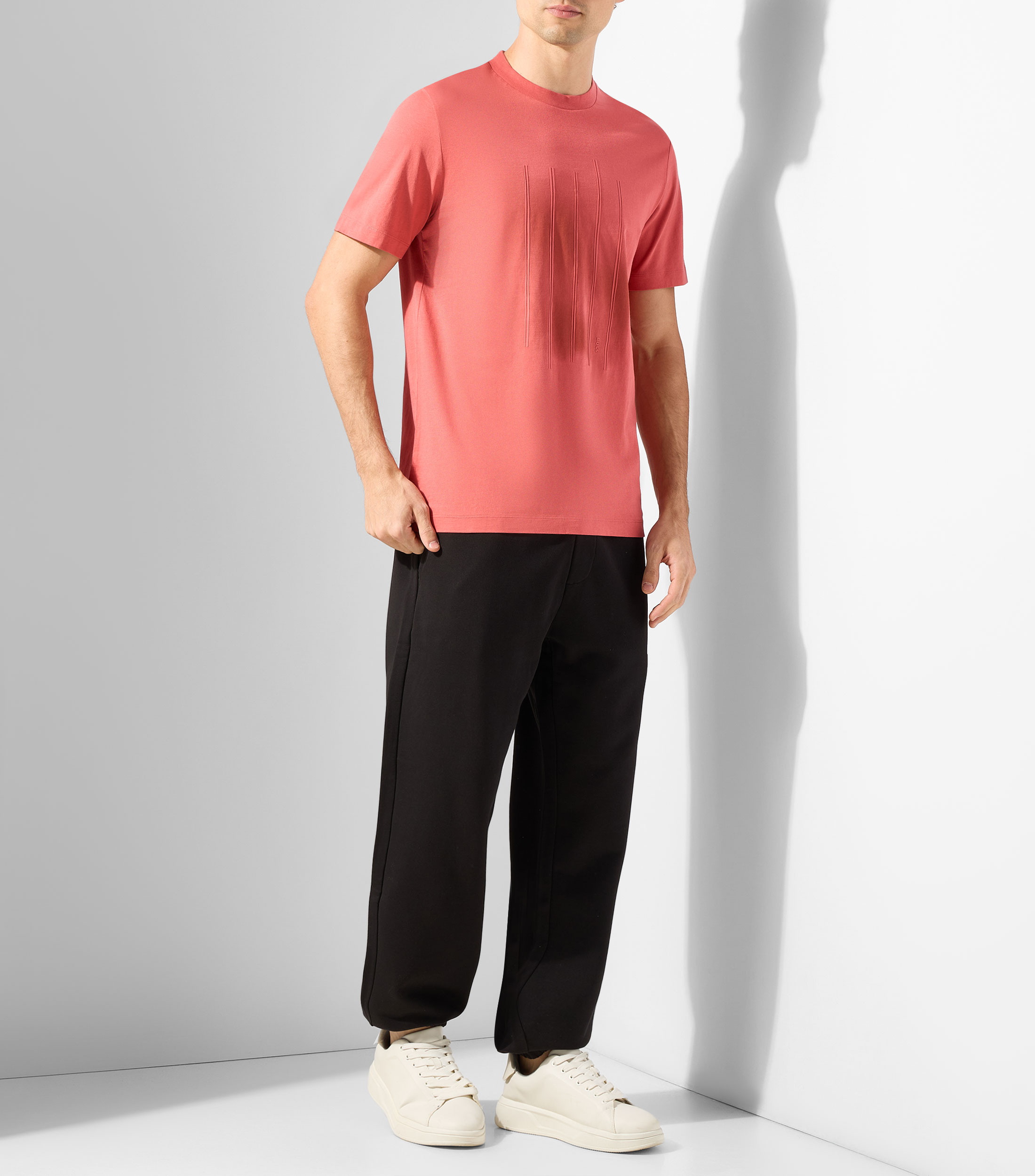Playera cuello redondo manga corta estampada Hombre